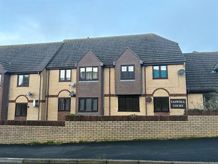 2 Bedroom Flat To Rent In Louviers Road, Weymouth, DT3