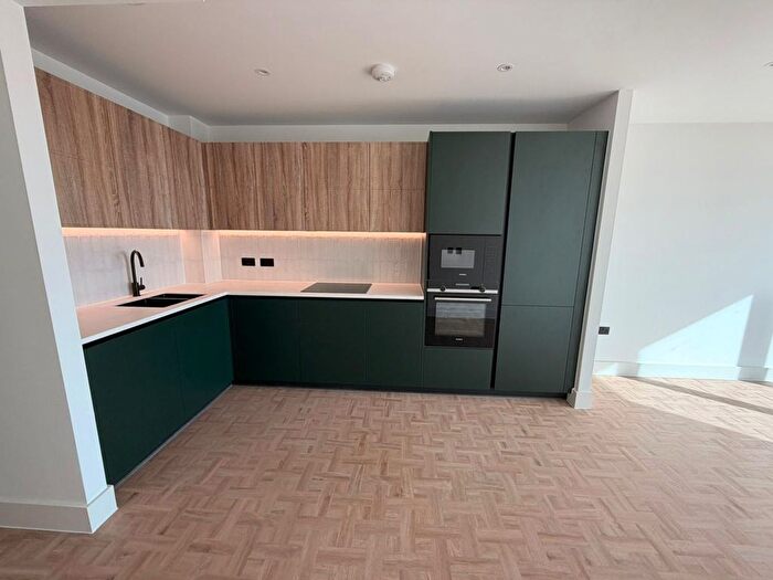 2 Bedroom Property To Rent In Danvers Avenue, London, SW11