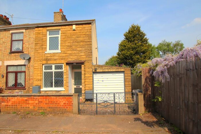 2 Bedroom End Of Terrace House To Rent In St Margaret's Place, Fletton, Peterborough, PE2