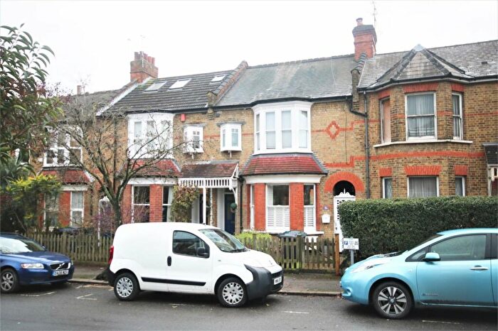1 Bedroom Flat To Rent In Castle Road, North Finchley, N12