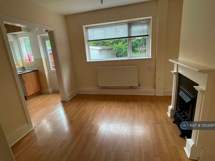 3 Bedroom Semi-Detached House To Rent In Cotman Close, Birmingham, B43