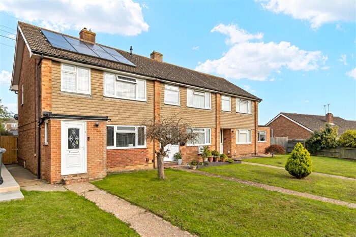 3 Bedroom End Of Terrace House For Sale In Woodpecker Drive, Hailsham, BN27