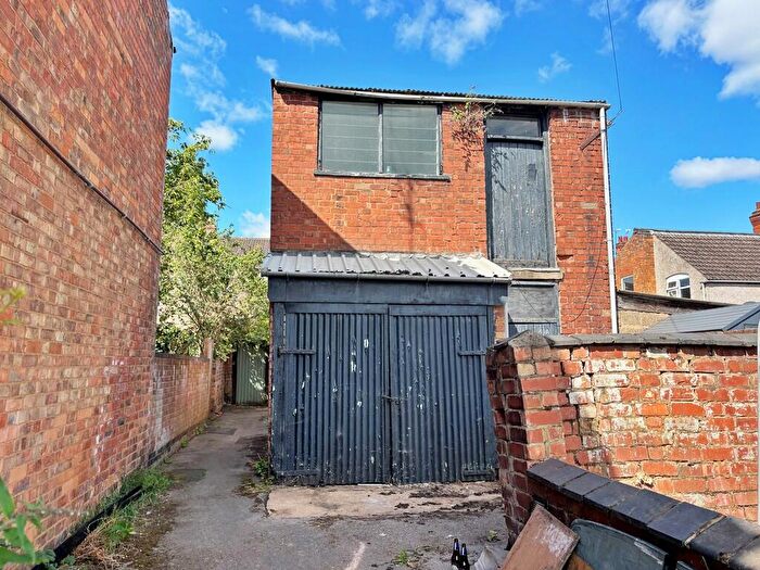 Garage / Parking For Sale In Alexandra Road, Rugby, CV21