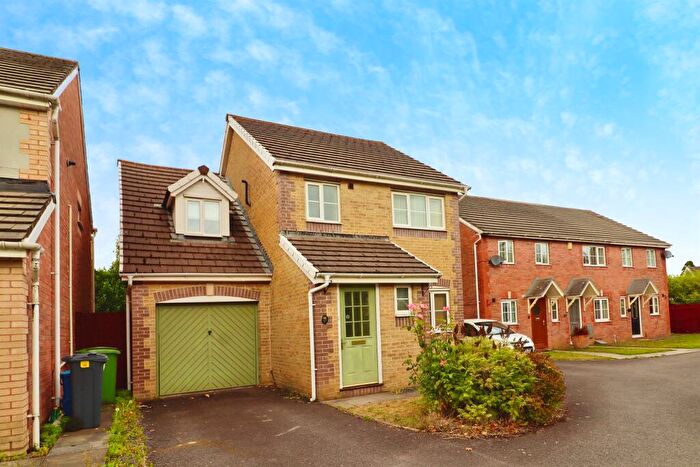 3 Bedroom Detached House For Sale In Clos Eiddiw, Cardiff, CF5