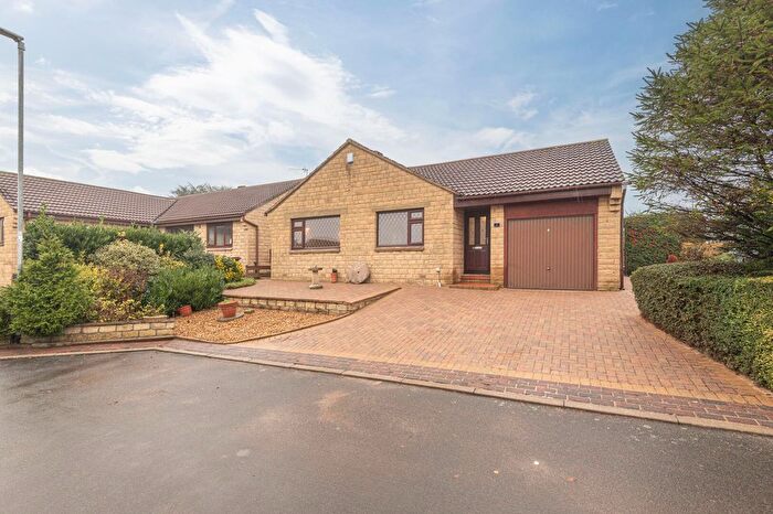 3 Bedroom Detached Bungalow For Sale In Beck Meadow, Barwick In Elmet, Leeds, LS15