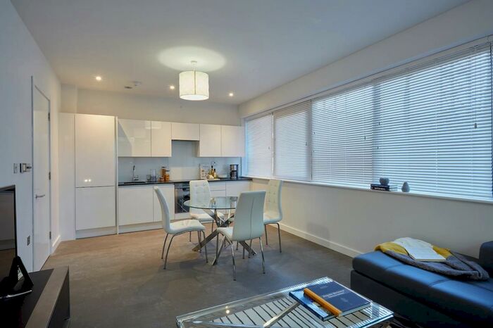 1 Bedroom End Of Terrace House To Rent In Clapham Park Road, London, SW4