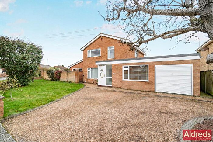 4 Bedroom Detached House For Sale In Squires Walk, Gunton St Peters, Lowestoft, Suffolk, NR32