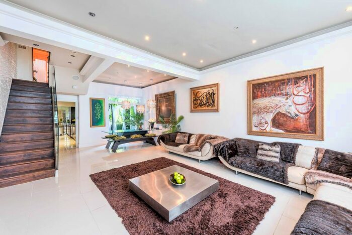 4 Bedroom Maisonette To Rent In Edith Grove, Chelsea, London, SW10