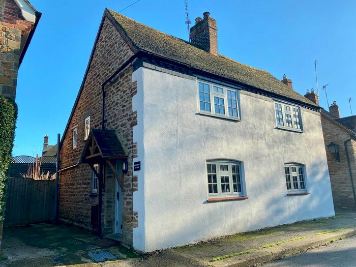 3 Bedroom Detached House To Rent In Barnbrook Cottage, Manor Road, Staverton, Northants, Jd., NN11