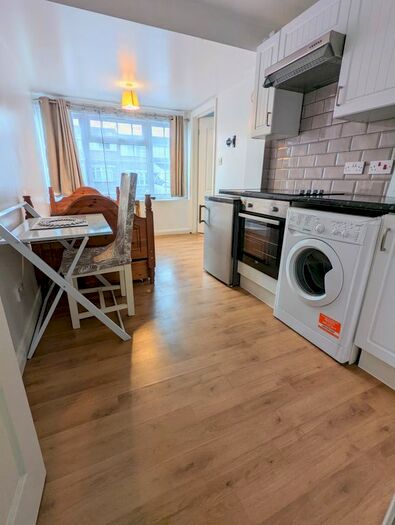 Studio To Rent In Bedale Close, Crawley, RH11