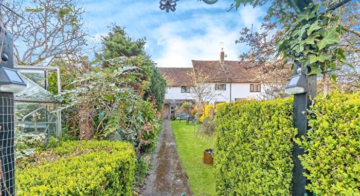 2 Bedroom Property For Sale In High Street, Tingrith, Milton Keynes, MK17