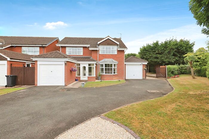 4 Bedroom Detached House For Sale In Birley Grove, Halesowen, B63