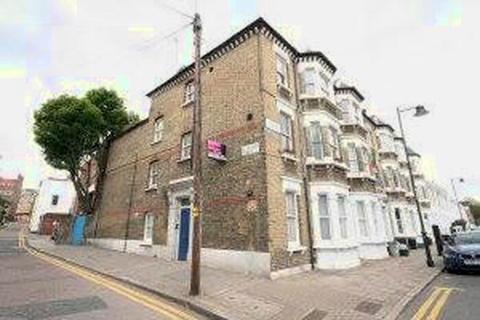Studio To Rent In St. Peter's Street, London, N1