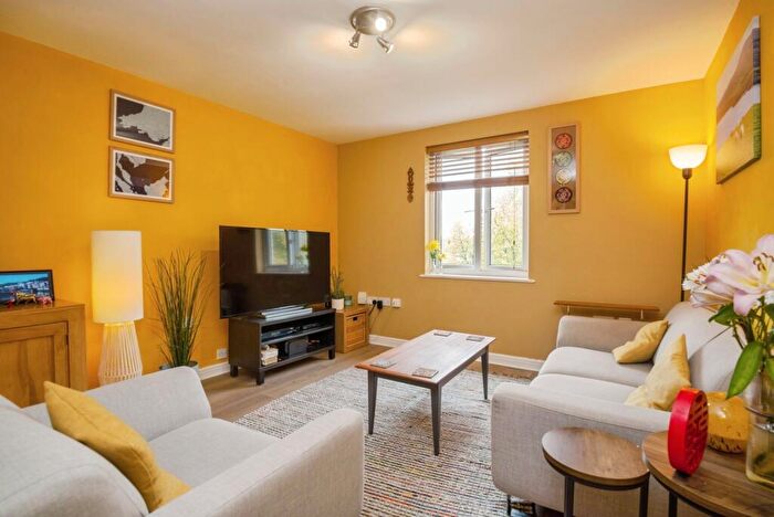 2 Bedroom Flat For Sale In Rimini House, Ffordd Garthorne, Cardiff, CF10
