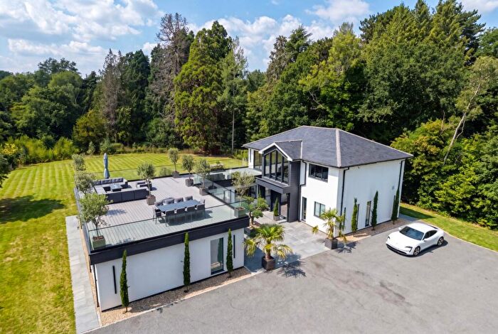 4 Bedroom Detached House For Sale In D'Abernon Chase, Oxshott, Surrey, KT22