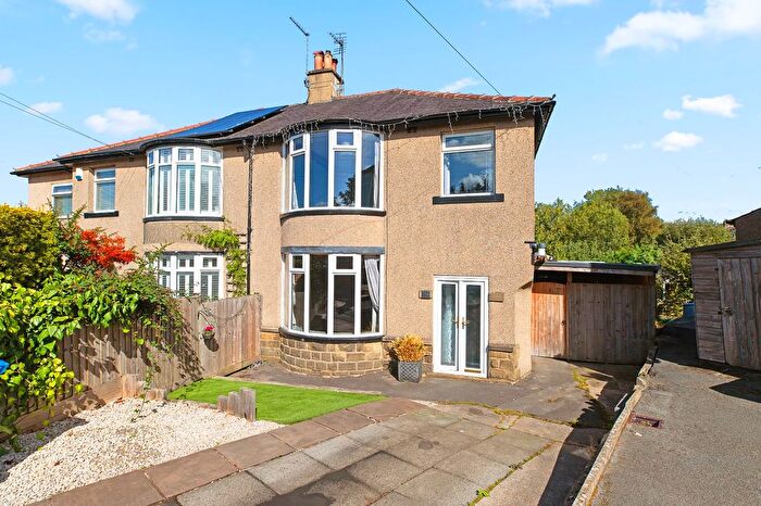 3 Bedroom Semi-Detached House For Sale In Sun Moor Drive, Skipton, North Yorkshire, BD23