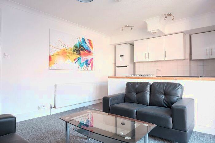 2 Bedroom Flat To Rent In London Road, Brighton, BN1