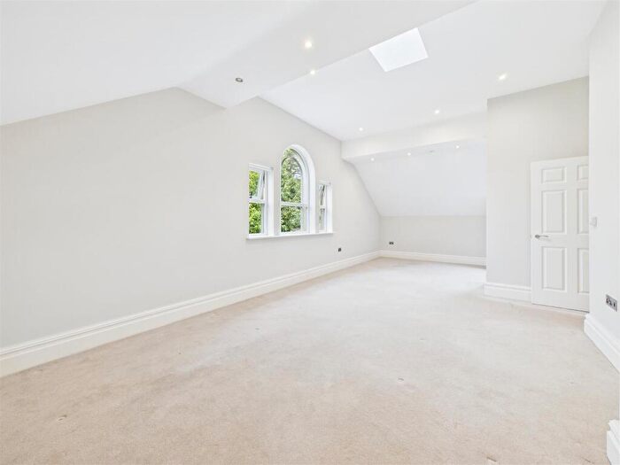 2 Bedroom Apartment To Rent In Whirlow Grange, Whirlow Grange Close, Sheffield, S11