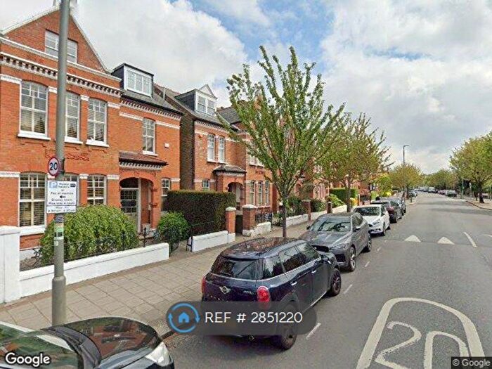2 Bedroom Flat To Rent In Ritherdon Road, London, SW17