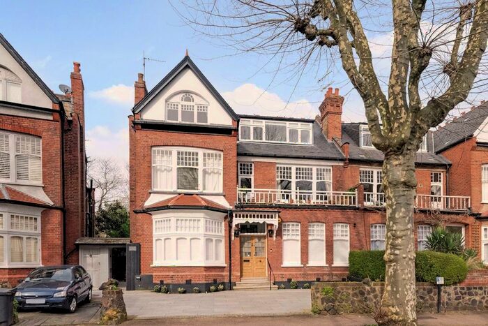 2 Bedroom Flat To Rent In Princes Avenue, London, N10