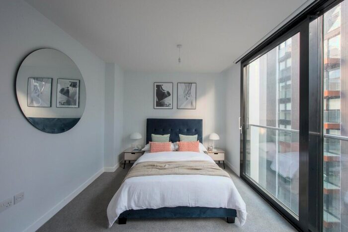 1 Bedroom Apartment To Rent In Circus Street, BN2