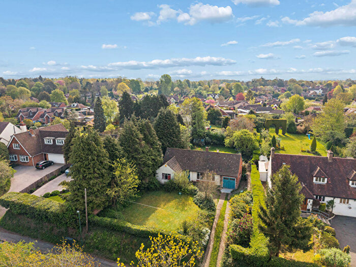 3 Bedroom Detached House For Sale In Vache Lane, Chalfont St. Giles, HP8