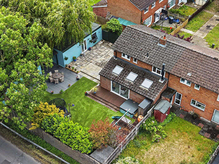 3 Bedroom End Of Terrace House For Sale In Russell Close, Stevenage, Hertfordshire, SG2