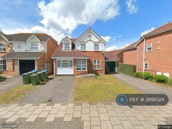 3 Bedroom Detached House To Rent In Hutchins Road, London, SE28