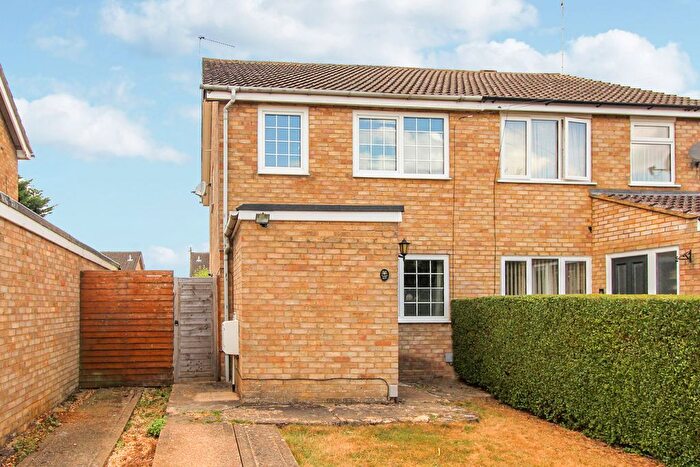 3 Bedroom Semi-Detached House For Sale In Arkwright Road, Irchester, NN29