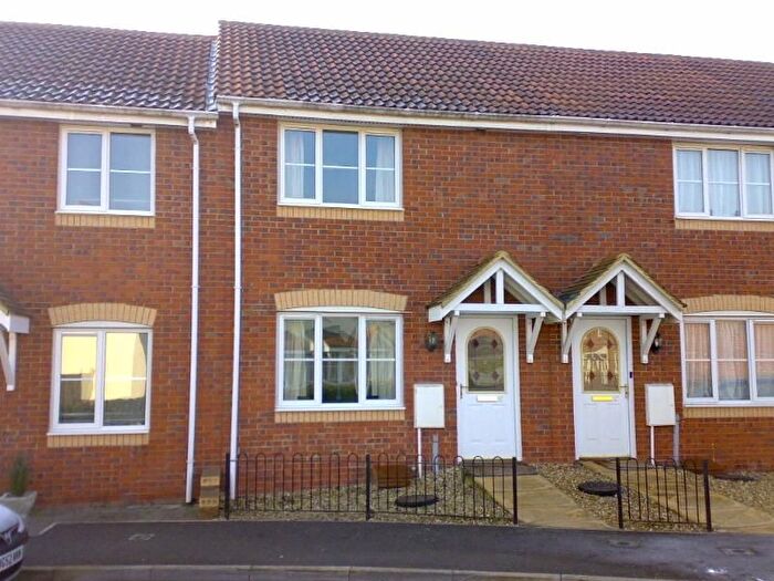 2 Bedroom Property To Rent In Severn Drive, Taunton, TA1