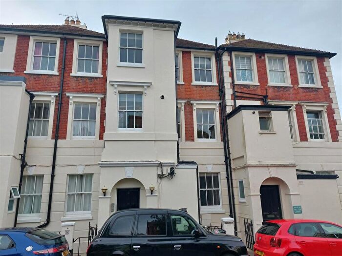 1 Bedroom Flat For Sale In Hillside Court, Hillside Street, Hythe, CT21