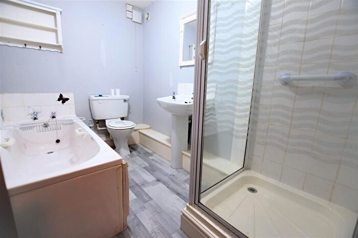 1 Bedroom Flat To Rent In Belle Vue Parade, Scarborough, YO11