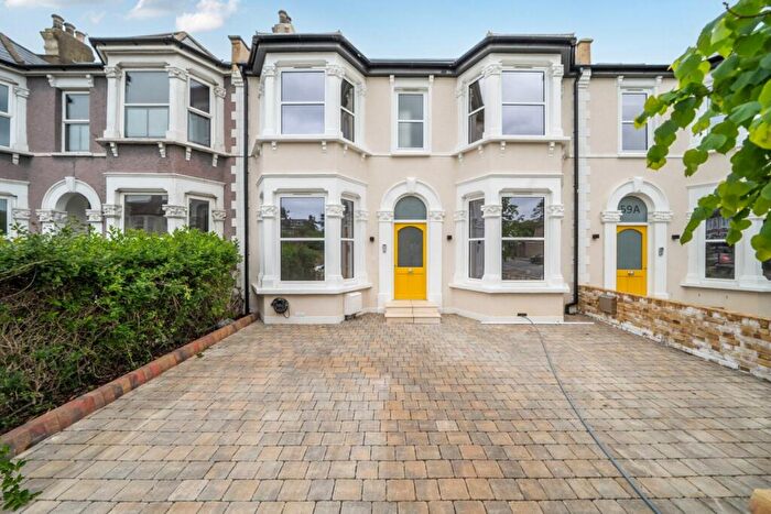 5 Bedroom Terraced House To Rent In Broadfield Road London, SE6