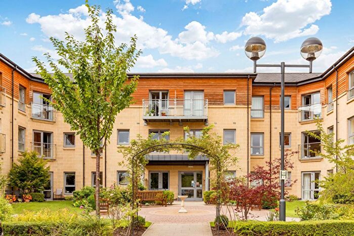2 Bedroom Flat For Sale In Isla Road, Perth, PH2