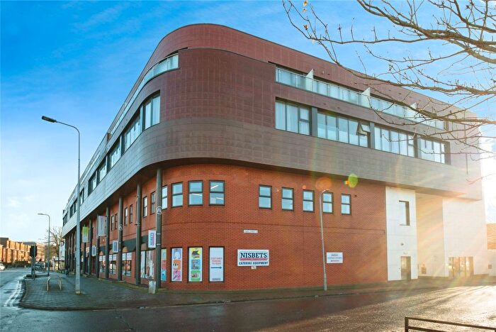 2 Bedroom Flat For Sale In Wellington House, Canton, Cardiff, CF11