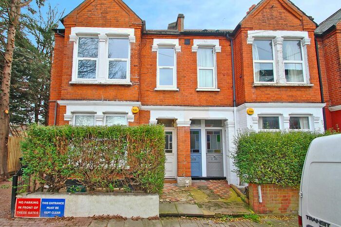 2 Bedroom Flat To Rent In Acre Road, London, SW19