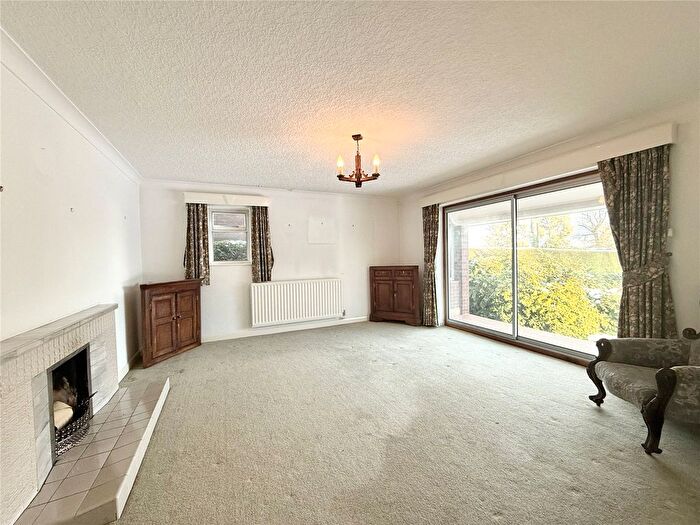 2 Bedroom Bungalow For Sale In Arddleen, Llanymynech, Powys, SY22