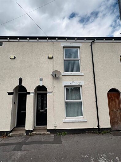 3 Bedroom House To Rent In Folkestone Street, Hull, HU5