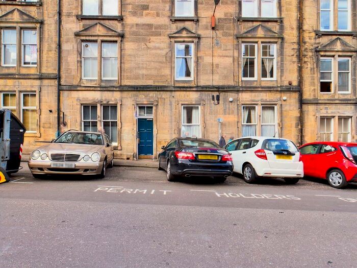 1 Bedroom Flat To Rent In Dean Park Street, Comely Bank, Edinburgh, EH4