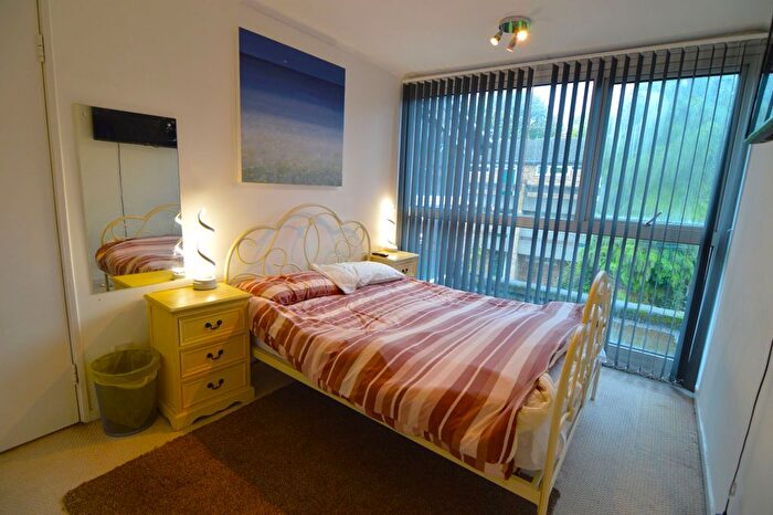3 Bedroom Flat To Rent In Oliver Court, - London Road, Leicester, LE2