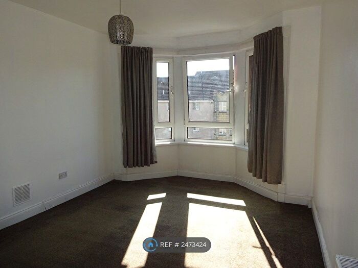 1 Bedroom Flat To Rent In Maxwellton Street, Paisley, PA1