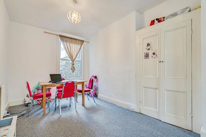 3 Bedroom Terraced House For Sale In Waterloo Close, Stonehouse, Plymouth, PL1
