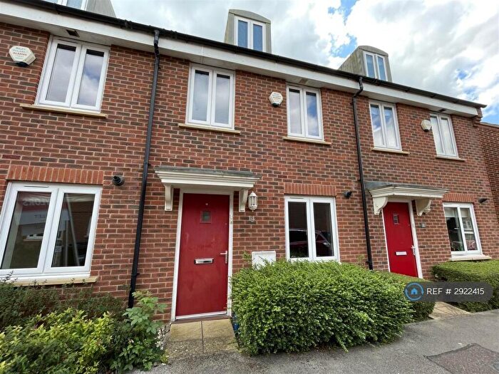 3 Bedroom Terraced House To Rent In Cheviot Gardens, Milton Keynes, MK14