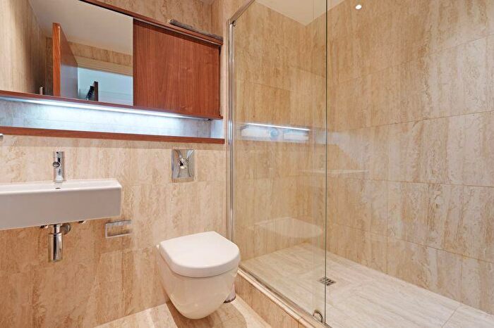 2 Bedroom Apartment To Rent In City Lofts, St. Pauls Square, Sheffield, S1