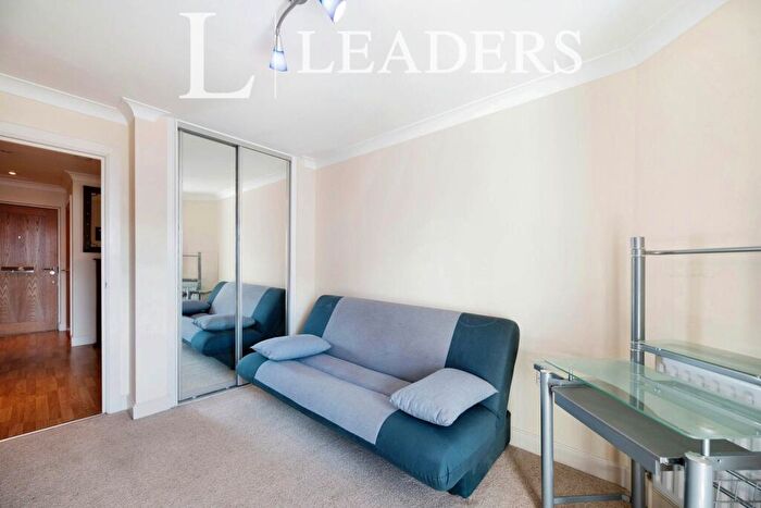 2 Bedroom Apartment To Rent In Arethusa House, Gunwharf Quays, PO1