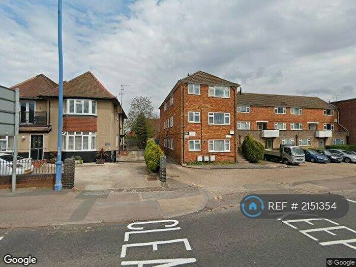 2 Bedroom Detached House To Rent In Mutton Lane, Potters Bar, EN6