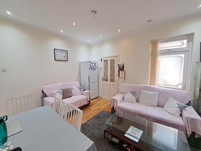 3 Bedroom Terraced House For Sale In Alfred Road, Birmingham, B21