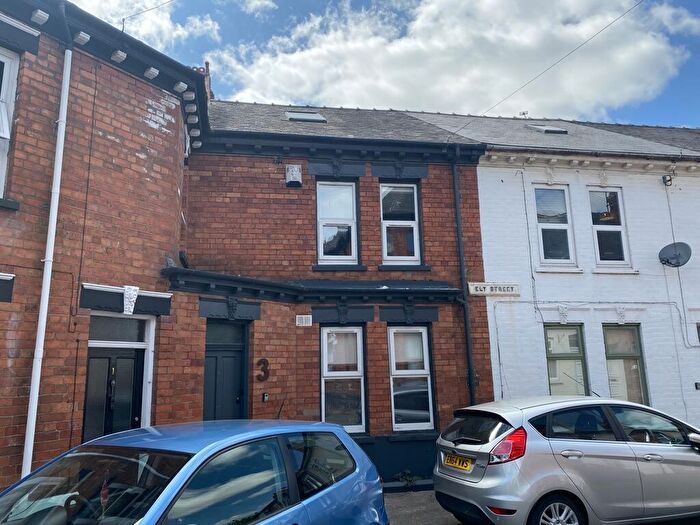 6 Bedroom Terraced House For Sale In Ely Street, Lincoln, Lincolnshire, LN1