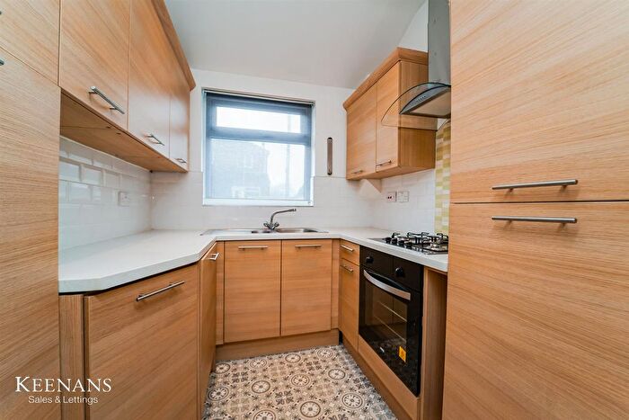 2 Bedroom End Of Terrace House To Rent In Middleton Road, Chadderton, Oldham, OL9