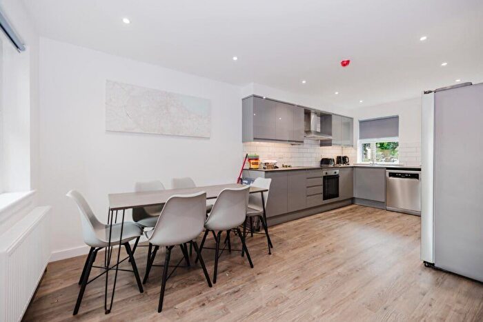 6 Bedroom Terraced House To Rent In P – St Leonards Hill, Edinburgh, EH8